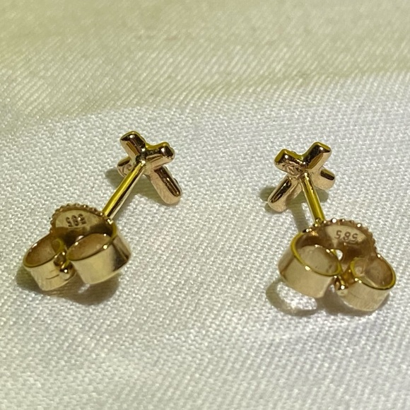 Kendra Scott 14k Diamond Small Cross Earrings - Picture 6 of 11